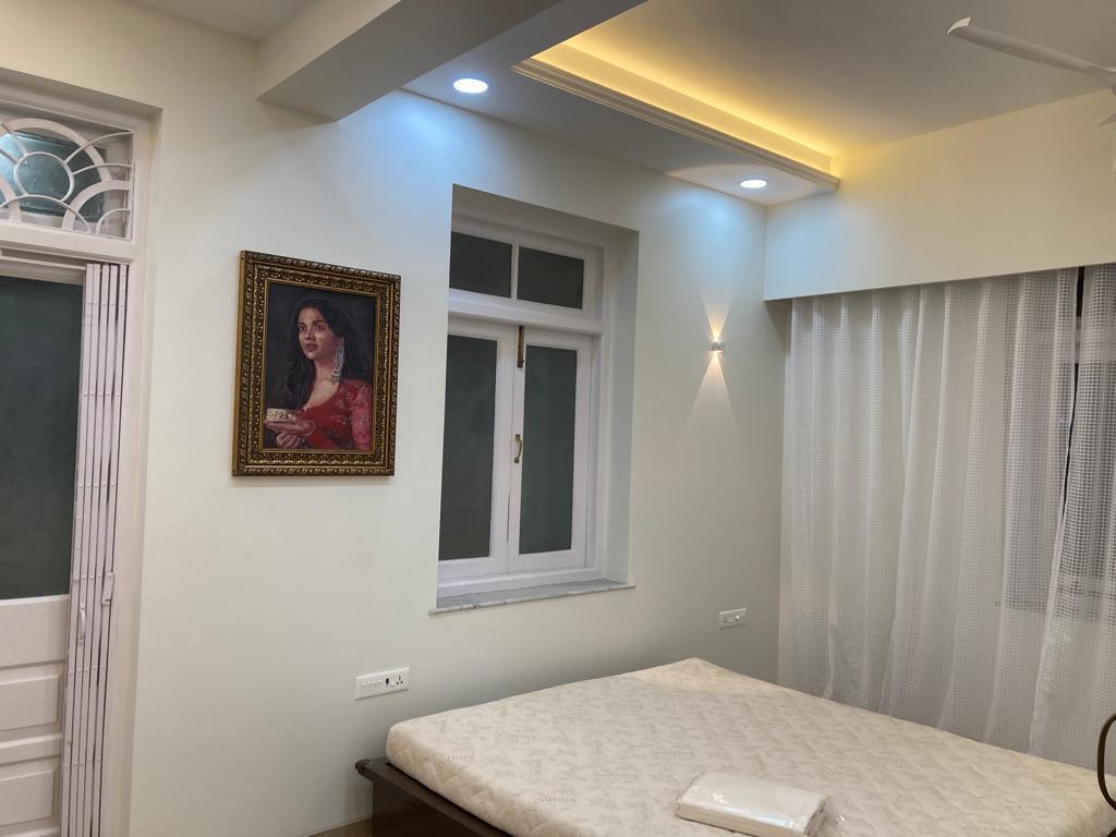 2 BHK Flat for Sale in Churchgate - Roxana Building